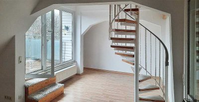 3-Zimmer-DG-Maisonette-Wohnung mit Balkon im Fliegerhorst - zentral, ruhig und mit Parkblick
