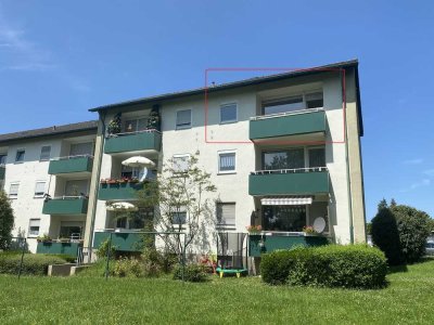 Moderne 2-Zi-Wohnung mit hauseigener Parkanlage, Balkon u. EBK