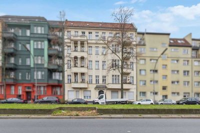 Wunderschöne Altbauwohnung, gut vermietet an solvente Mieter