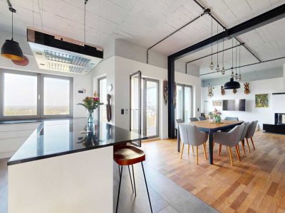 Architektur-Highlight mit zwei Balkonen, Einliegerwohnung und City-West-Flair