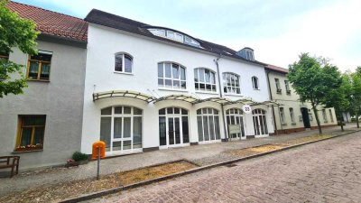 Mehrfamilienhaus mit Entwicklungspotenzial in zentraler Lage von Radegast