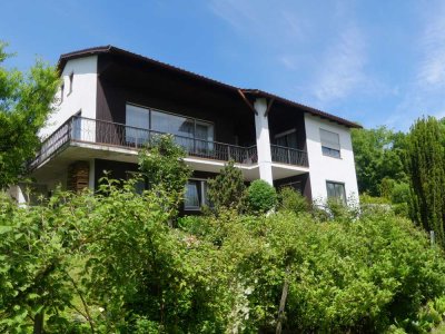 Freistehendes Architektenhaus in Passau-Heining mit großem Garten