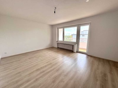 einziehen und Wohl fühlen ** 3 Zimmer mit Balkon in zentraler Lage von Duisburg