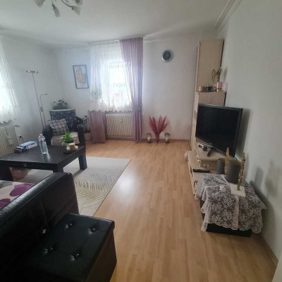 Helle 2,5-Zimmer-Wohnung