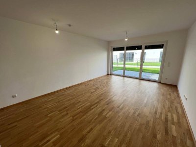 Moderne Zweizimmerwohnung mit Eigengarten und Terrasse