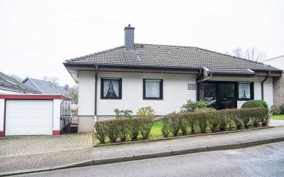 E-Kettwig: Solides Einfamilienhaus mit Wintergarten,  Garage & tollem Grundstück  in guter Lage!
