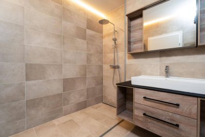Neu renovierte 3-Zimmer-Wohnung mit eigenem Garten und Abstellraum in Stockerau