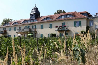 Sehr schöne 4 Zimmer Maisonettwohnung, Terrasse, 2 Bäder, Wanne u. Dusche, ASR, SP