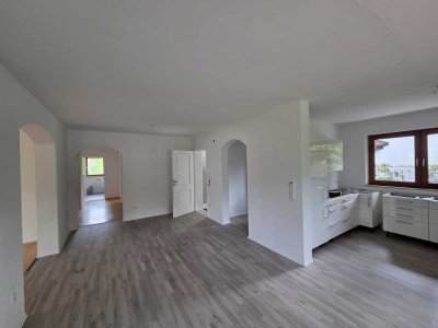 helle Erdgeschosswohnung am Ortsrand von Dechsendorf mit großer Terasse