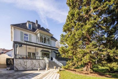 Herrschaftliche Unternehmervilla mit repräsentativer Gewerbefläche auf traumhaftem Parkgrundstück