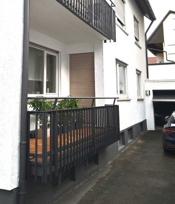 Zentral in Fellbach: Sehr helle 4-Zimmer-EG Wohnung mit Balkon