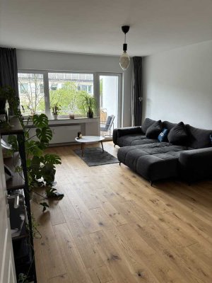 Helle 2,5-Zimmer-Wohnung in Lindenthal