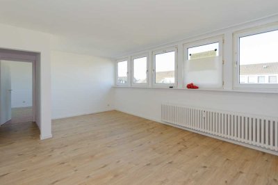 Bezug nach Renovierung im Jahr 2020! Helle und freundliche 2-Raum-Wohnung in sehr ruhiger Lage