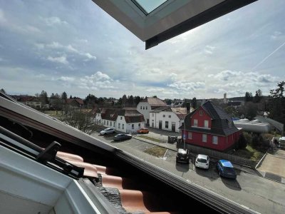 Sanierte 3 Zimmer- Wohnung mit Terrasse