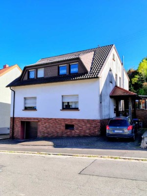 Zweifamilienhaus in Schmelz Außen