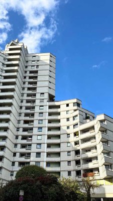 Kleine Modernisierung, langfristiger Gewinn – charmante Wohnung mit Balkon & Tiefgaragenplatz!