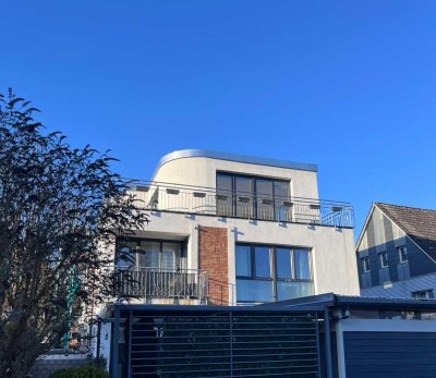Penthouse-Highlight - 3 Zimmer, umlaufende Dachterrasse & Carport