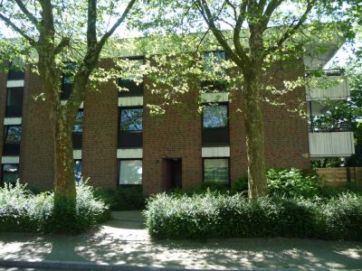 Einzug nach Modernisierung - Gut geschnittene 3 Zimmer Wohnung in Düsseldorf-Knittkuhl.