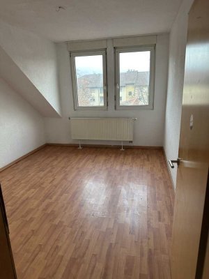 Schöne 4 Zimmer-Wohnung  in zentraler Lage von Mannheim zu vermieten