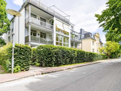 Wohnen am Herrmann-Hesse-Park                    Lichtdurchflutete Erdgeschosswohnung mit zwei Te...