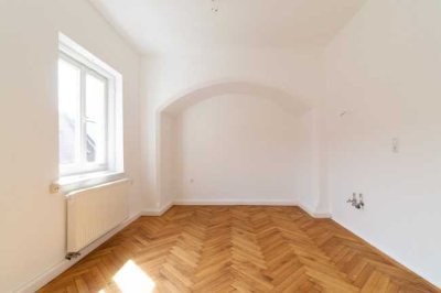 Wohnen an der Theresienstraße + Altstadt Ingolstadt + ca. 100 m² + 3 ZKB + Saniert!