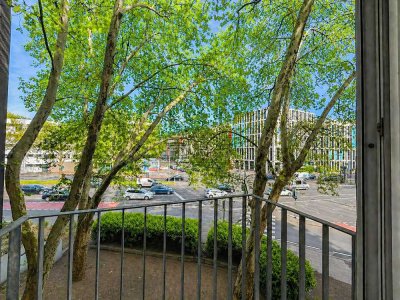 Attraktive Kapitalanlage: Helles Apartment mit Balkon in Köln