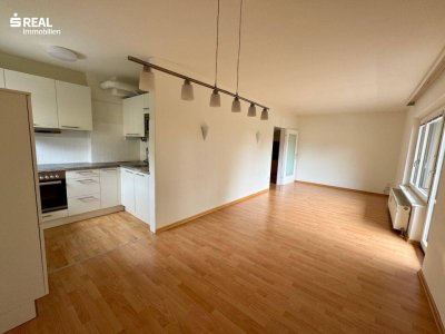Helle 3-Zimmer Wohnung mit 2 Balkonen und Garagenplatz