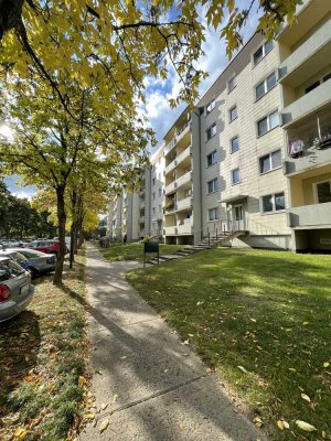 4-Raumwohnung im 1. Obergeschoss mit großem Balkon