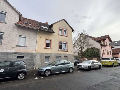 Doppelhaushälfte mit lauschigem Garten
