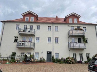 Helle freundliche Wohnung mit Balkon und Seeblick