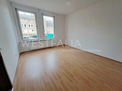 Moderne Erdgeschosswohnung mit großem Schlafzimmer & Wohnküche