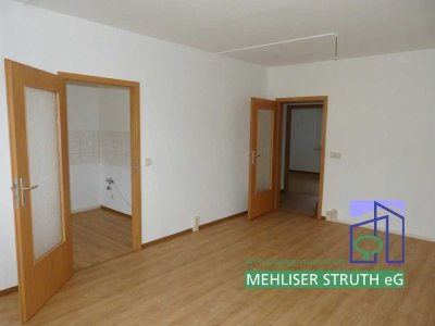 Gepflegte 3-Raum-Wohnung mit Einbauküche (Übernahme Vormieter)