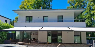 Moderne Villa mit See- und Gebirgsblick