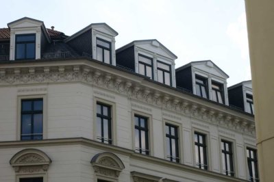 Schöne 3-Zimmer-DG-Wohnung mit Einbauküche im Herzen Leipzigs (Gottschedstraße)