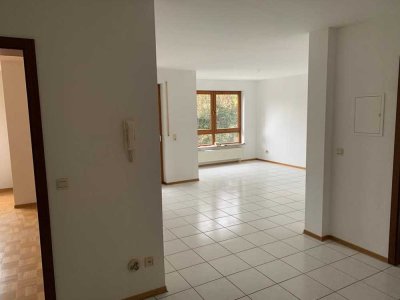 3-Zi. Wohnung in Rosengarten mit EBK, Terrasse, TG, Garten, Keller