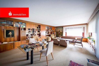 Hanau-Groß-Auheim: Walmdach-Bungalow mit viel Platz und großem Grundstück!