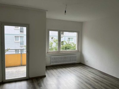 Familienwohnung mit Balkon in Meiderich..
