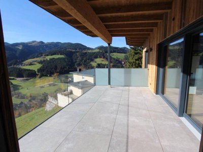 Lichtdurchflutetes Dachterrassen-Apartment mit traumhaftem Alpenpanorama im Hochtal an den Kitzbüheler Alpen