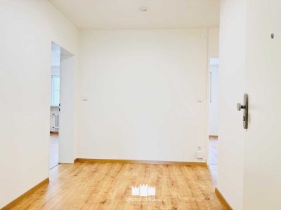 Neu renovierte 3-Zimmer Wohnung mit Einbauküche