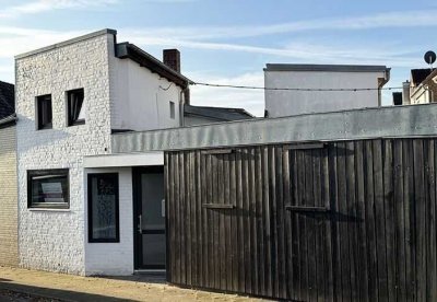KLEINES STADTHAUS MIT 3 RÄUMEN