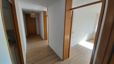 Wohnung mit Aussicht,Toplage,Erstbezug nach Renovierung,EBK,Balkon,hell,ruhig,grün,barrierearm,ÖPNV