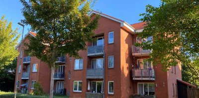 Sonnige Erdgeschosswohnung mit Balkon und Parkplatz