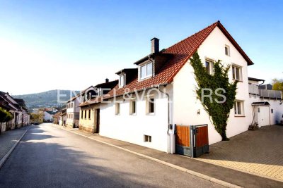 Wohnen in zentraler Lage – Zweifamilienhaus mit Potenzial in Wiesbaden-Naurod
