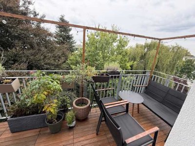 Schöne DG-Wohnung mit Blick ins Grüne