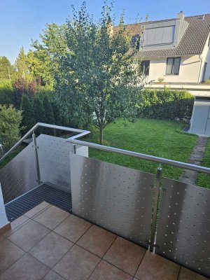 Modernisierte 3-Raum-Hochparterre-Wohnung mit Balkon und Einbauküche in Filderstadt