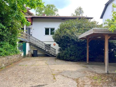 Wohnfreundlicher Bungalow mit viel Potenzial, Garten und mehreren Terrassen in Bad Münstereifel