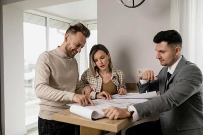 GROSSZÜGIGES WOHNEN