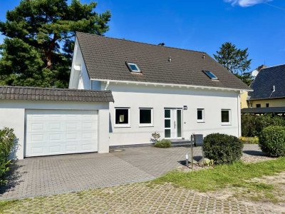 Einfamilienhaus in Mahlsdorf Süd auf großem Grundstück. SW Ausrichtung in sehr ruhiger Wohnlage