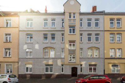 Modernisierte 3-Zimmer-Wohnung mit Balkon und Fußbodenbelag in Bremerhaven-Lehe!