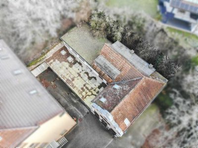 Sanierungsprojekt in zweiter Reihe – 5-Parteienhaus mit genehmigungsreifem Bauantrag & Förderungen